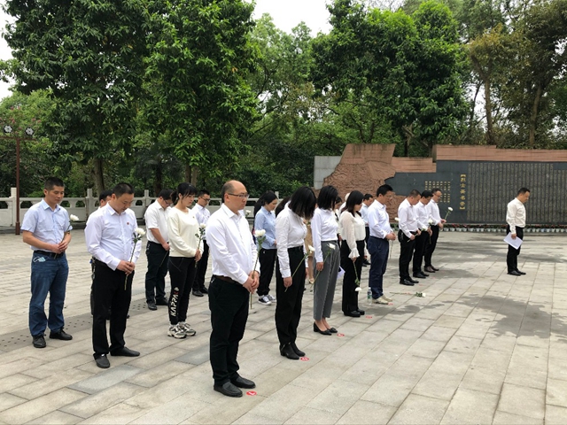 缅怀革命先烈，传承红色精神！江阳区统一战线开展“学党史 祭英
